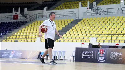 الأميركي ستيبينغ مدربا جديدا لمنتخب سوريا لكرة السلة