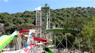 لعشاق التزلج على الماء... أسرع لعبة في لبنان بانتظاركم!