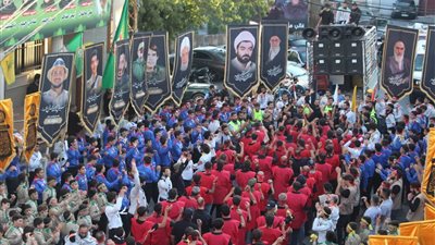 مسيرة حسينية حاشدة لحزب الله وكشافة الامام المهدي (عج) في طورا