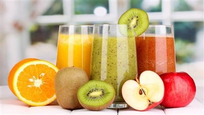 تناول السكريات في المشروبات أخطر من الأطعمة.. دراسة جديدة تكشف