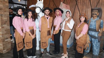 مطعم كومانشي يُطلق المنيو الجديد في صور: نكهات مبتكرة ولقمة ولا أروع