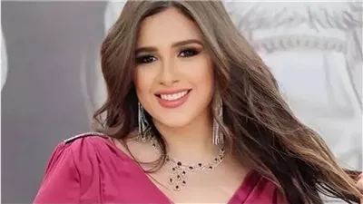 المرأة بعد خلافات بينهما.. ياسمين عبد العزيز تتصالح مع شقيقها! (صورة)