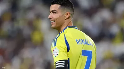 بالفيديو: كريستيانو رونالدو يفاجئ زوار متحفه في هونغ كونغ