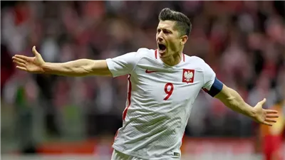 خلفاً لبروبياش... بولندا تعين أوربان مدرباً للمنتخب