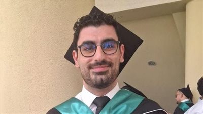 تهنئة لإبن بلدة زوطر الشرقية علي محمد اسماعيل لنيله شهادة الدكتوراه من كلية الطب