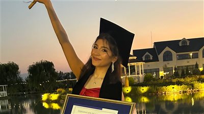 تهنئة لإبنة مدينة النبطية الدكتورة رينا فياض لنيلها شهادة في طب الأسنان