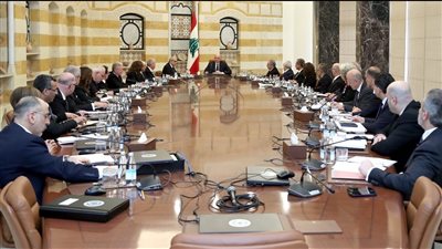 إتصالات للتوصل الى مخرج لـ