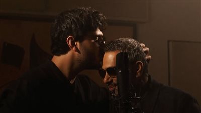 برسالة مؤثرة لوالده.. محمد فضل شاكر يفاجئ جمهوره