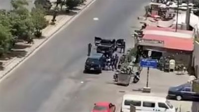 بالقيديو: مخابرات الجيش توقف مطلوباً بإطلاق نار