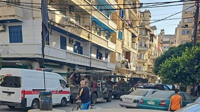 مداهمة أمنية… وتسليم مطلوب نفسه لاحقًا