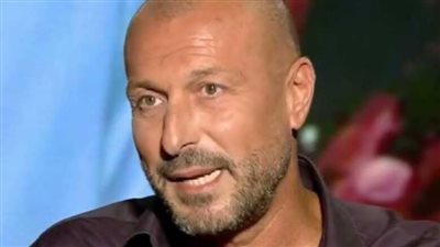 أنباء عن تعرّض ايلي مشنتف لذبحة قلبية.. وهذا ما كُشف عن وضعه