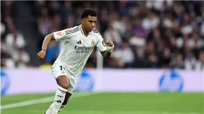 للتفاوض مع ليفربول.. وكيل رودريغو في إنكلترا