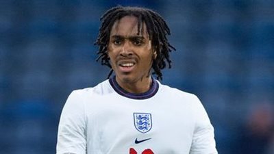 هذا هو أول لاعب مسلم في الفريق الانكليزي