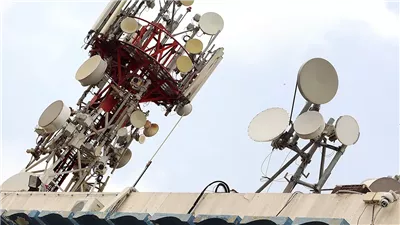الترخيص لـ«ستارلينك»: الحكومة تعدم قطاع الاتصالات