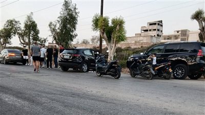 سقوط جريحان نتيجة انقلاب سيارة على الاوتوستراد