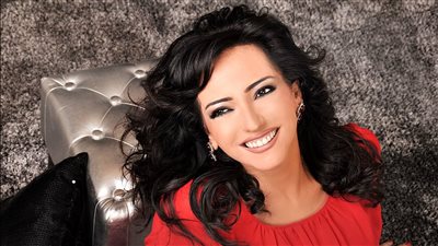 بعد تسريب تسجيل صوتي نسب لها.. أمل عرفة تدعم ابنتها
