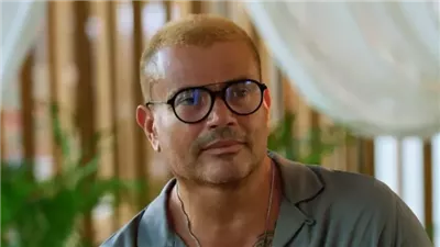خلال حفله الأخير… عمرو دياب يتعرّض لموقف محرج على المسرح ويوجّه رسالة عتاب للجمهور (فيديو)