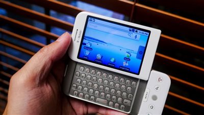 HTC Dream.. الهاتف الذي غيّر تاريخ الهواتف الذكية