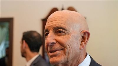 براك يضع لبنان بين خيارَي التفاوض المباشر مع إسرائيل لنزع السلاح أو تركه لمصيره