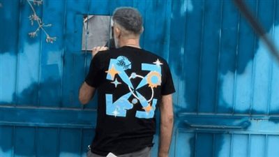 رعب أمام مدرسة.. مسلح يحاول اقتحامها 