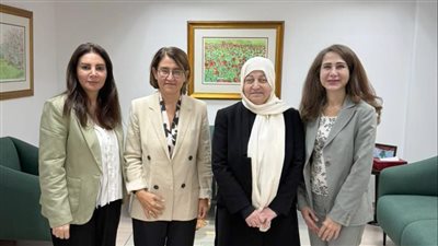 الحريري تبحث مع وفد من اليسوعية إطلاق دبلومات جديدة في الحوار والأديان والروحانيات