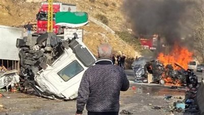 انقلاب شاحنة يوقع قتيلين على طريق عام مكسة - المريجات