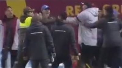 من ربع نهائي الكأس إلى حلبة ملاكمة.. 17 بطاقة حمراء في مباراة واحدة (فيديو)