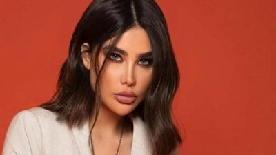 بعد تعرّضها للنصب.. أنجي خوري تتحجب مُجدداً وتنشد الأناشيد الدينية (فيديو)