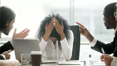 علم النفس يشرح.. هكذا تجعل الناس يعاملونك بجدية