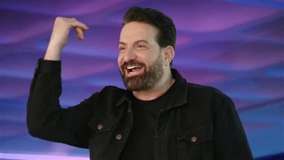 محمد اسكندر يطلق 
