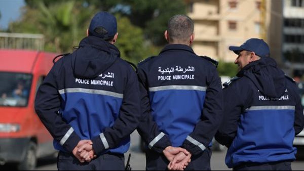 شرطة بلدية صور توقف شخصًا في المدينة بحوزته مادة ”السيلفيا” شديدة الخطورة! | ياصور