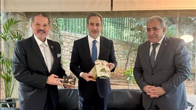 معوّض يبحث مع المبعوث الفلسطيني تطوّرات غزة وملف المخيّمات