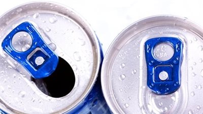مشروبات الطاقة… قنبلة كافيين تضع القلب والدماغ على المحك