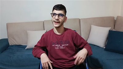 حلمه بزيارة الامام الحسين عليه السلام قد لا يتحقق ! ... جواز سفر الشاب علي فقيه موقوف لتشابه في الاسماء، ومناشدة لسعادة اللواء حسن شقير