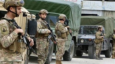 الجيش: دهم مخزن أسلحة داخل شقة في بعلبك