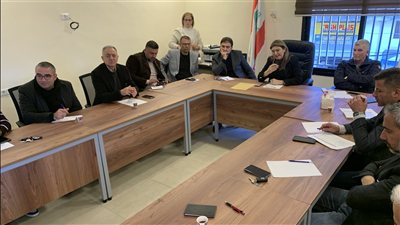 محافظ النبطية الدكتورة هويدا الترك تترأس اجتماعاً موسعاً للبحث في آلية خطة إستراتيجية للمحافظة ومتابعة آثار العدوان الاسرائيلي