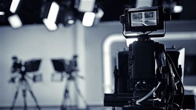 من دون مكياج… ممثلة شهيرة تلفت الأنظار بإطلالة جديدة (صور)