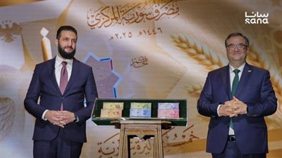بالتفاصيل والفئات وقيمتها بالنسبة للدولار: سوريا تطلق عملتها الجديدة ... ازالة صفرين وصور الاسد واعتماد التوت والزيتون والحمضيات