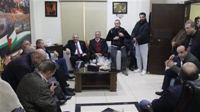 وفد من القيادة الفلسطينية يزور مستشفى الشهيد محمود الهمشري في صيدا