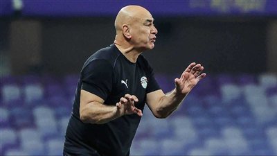 بعد هجومه نحو الجماهير.. هذا ما قاله حسام حسن