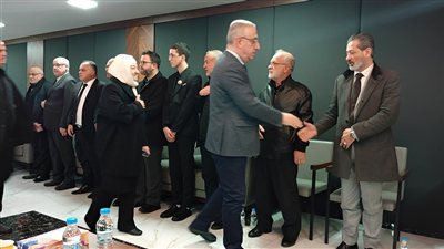 الحريري تقدّم بالتعازي بوفاة والد المونسنيور أبو كسم والحاج حسن حمدان