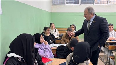 زيارة تحمل أكثر من معنى: السفير الفلسطيني يدعم صمود التعليم في المخيمات…
