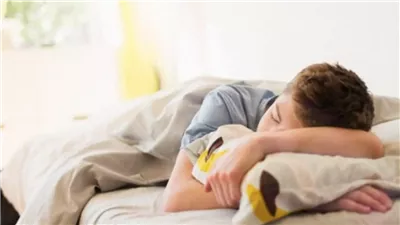 النوم المبكر يقلل خطر أمراض القلب عند المراهقين