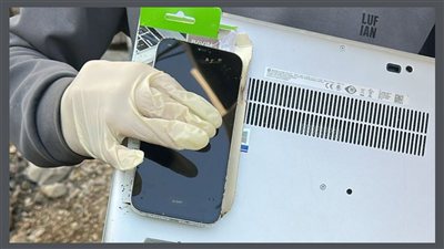 ⁨ قرب صور ... سرقة جريئة بأسلوب وقح والمسروقات تتساقط في 