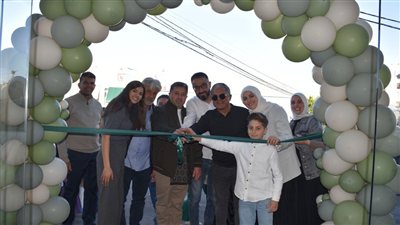 بالصور:  افتتاح حاشد لمحل Oliva في صور
