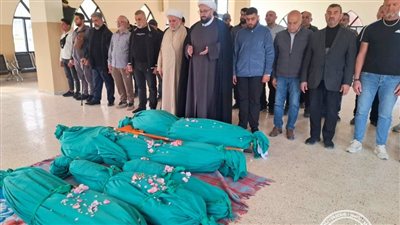في مدينة صور اليوم تشييع حزين لافراد عائلة واقارب ارتقوا بالامس في كيفون