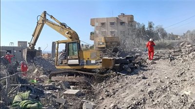انتشال جثماني شهيـدين من تحت أنقاض مبنى مستهدف في الحنية جنوب صور ومصير مفقود لا يزال مجهولاً