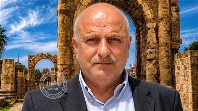 رئيس بلدية صور الحاج حسن دبوق يتصدى لممثل 