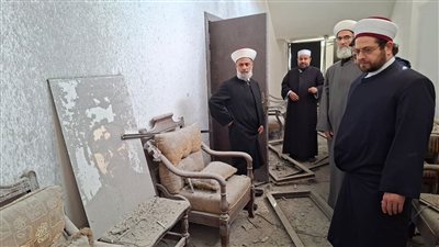 مفتي صور الشيخ مدرار الحبال تفقد مسجد الامام الرفاعي المتضرر جراء الغارات على صور: آن الاوان لاصحاب الحق ان يقفوا معنا في مواجهة العـدوان