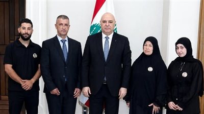 رئيس الجمهورية يستقبل عائلة الشـهيد علي فادي عامر 